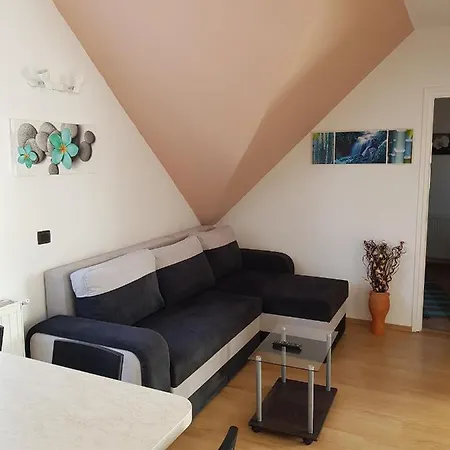 Apartment In 36227 Balatonakali