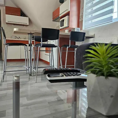 In 36227 벌러토너컬리